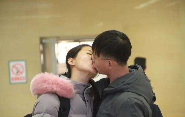  人的一生不可能是一帆风顺的，
