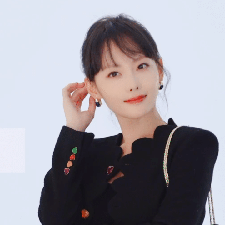 晚安[心][心][心]今日发烧中，无锻炼[心][心][心]#健身打卡# ​​​