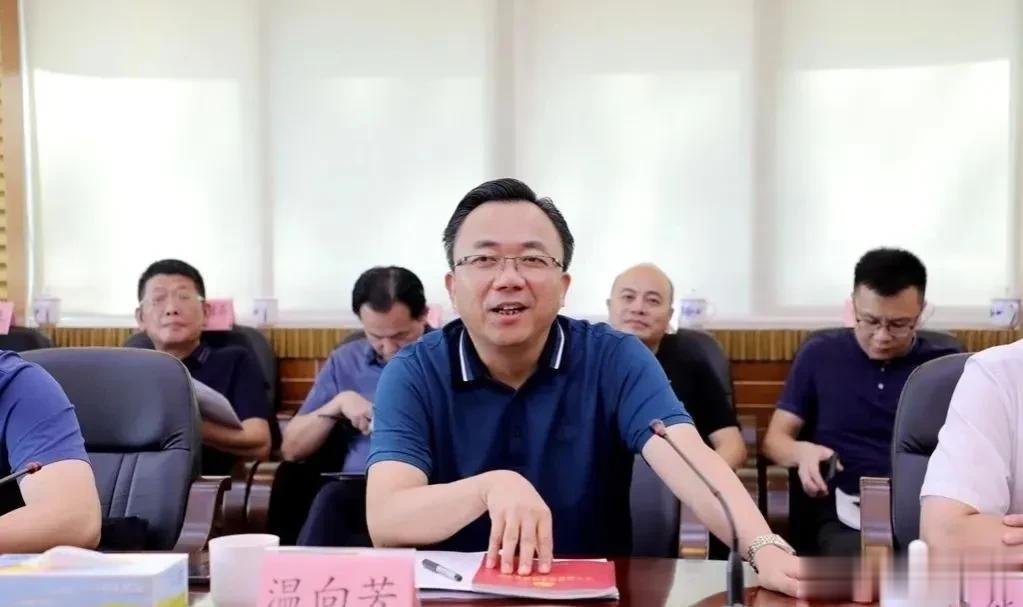 突发突发，梅州市副市长温向芳被查！

3月31日，权威媒体发布消息，广东梅州原副