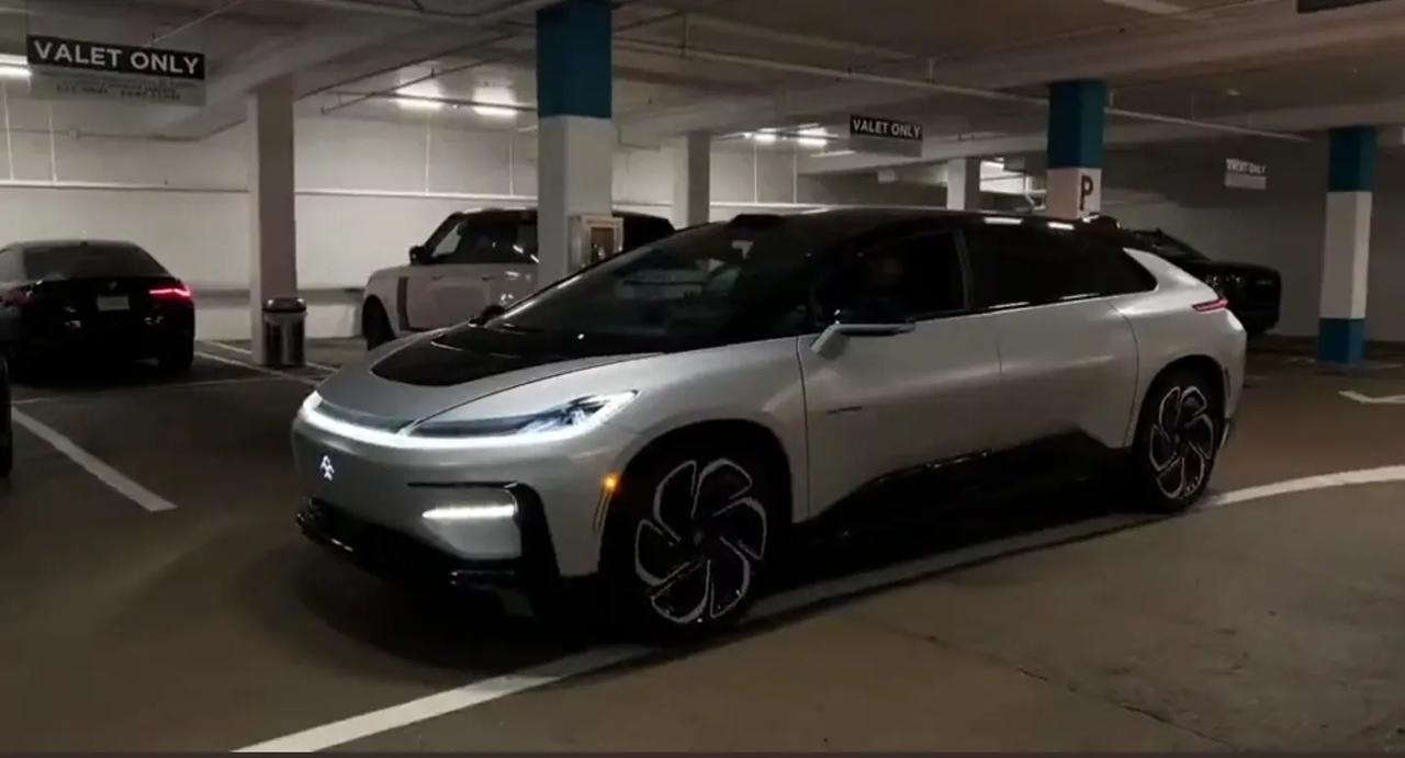 【为梦想窒息✔下周量产】
贾跃亭的FF91正式宣布量产
贾老板说9年了，为梦想窒