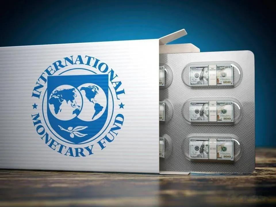 国际货币基金组织（IMF）批准向乌克兰支付了一笔15亿美元的贷款，贷款期限为四年