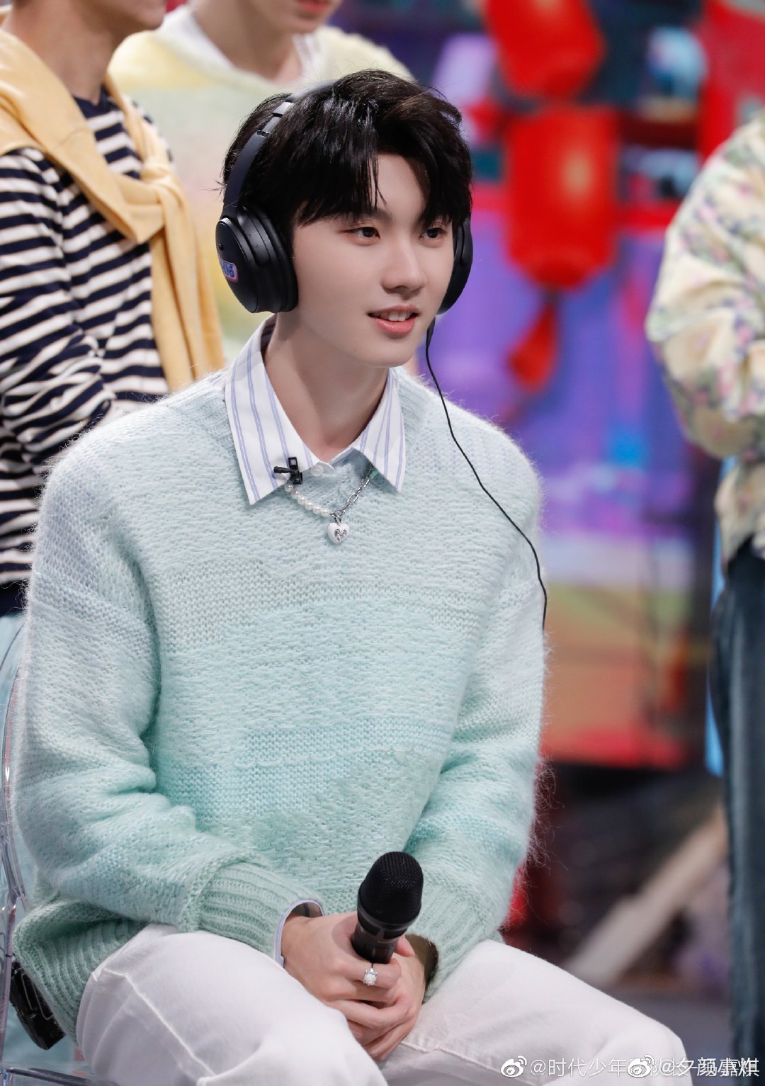 #马嘉祺[超话]#mjq#马嘉祺你好星期六绿色毛衣造型# mjq#马嘉祺的第二个