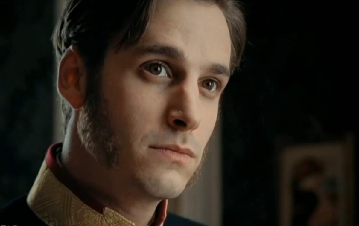 奥匈帝国的继承人选择了自杀，财富与地位真的会让人幸福吗？鲁道夫是父亲的独子，他却