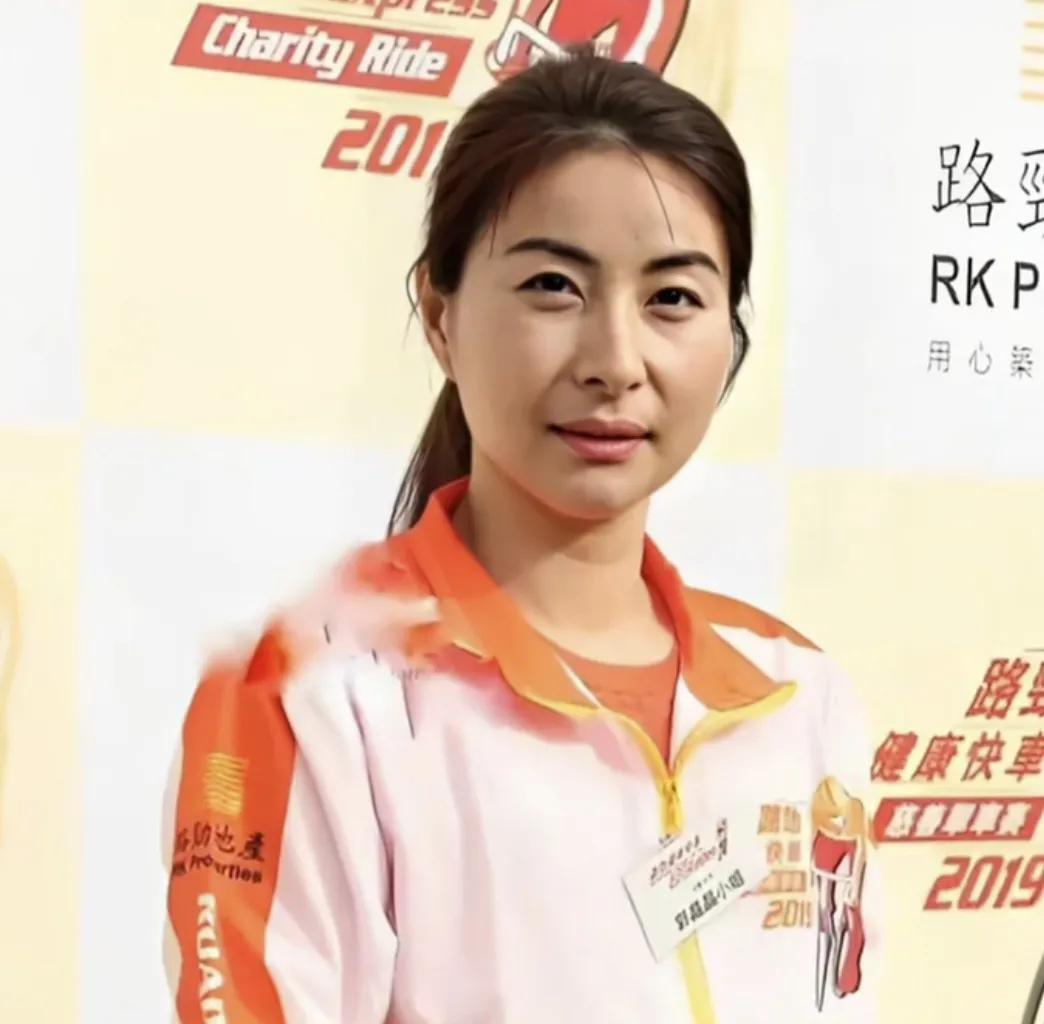 郭晶晶和霍启刚是中国娱乐圈中最受瞩目的一对夫妻，俩人的婚姻也备受外界关注，最近有