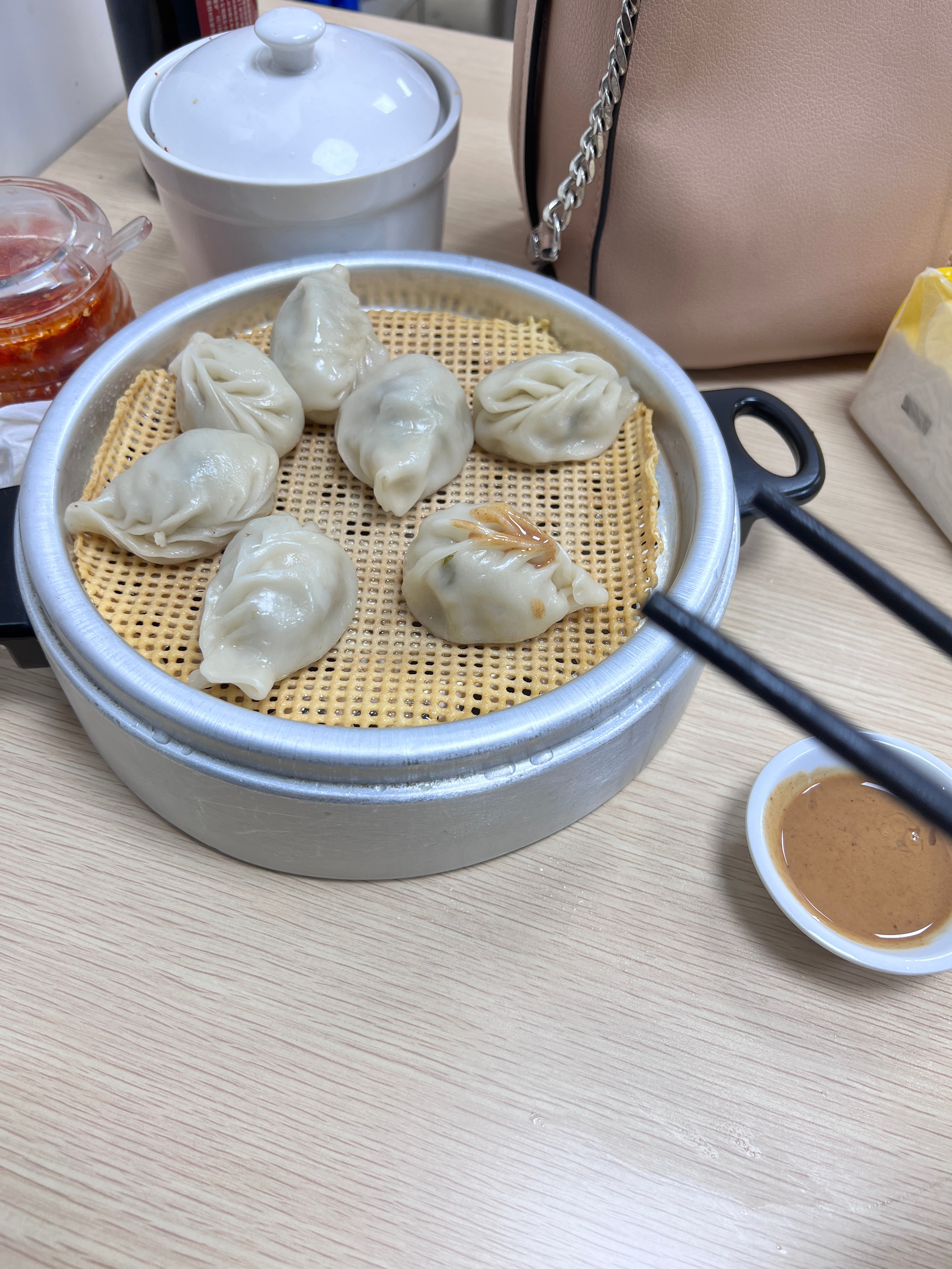 还是沙县好吃(๑´ڡ`๑)大家今晚吃啥呢？[doge][doge][doge] 