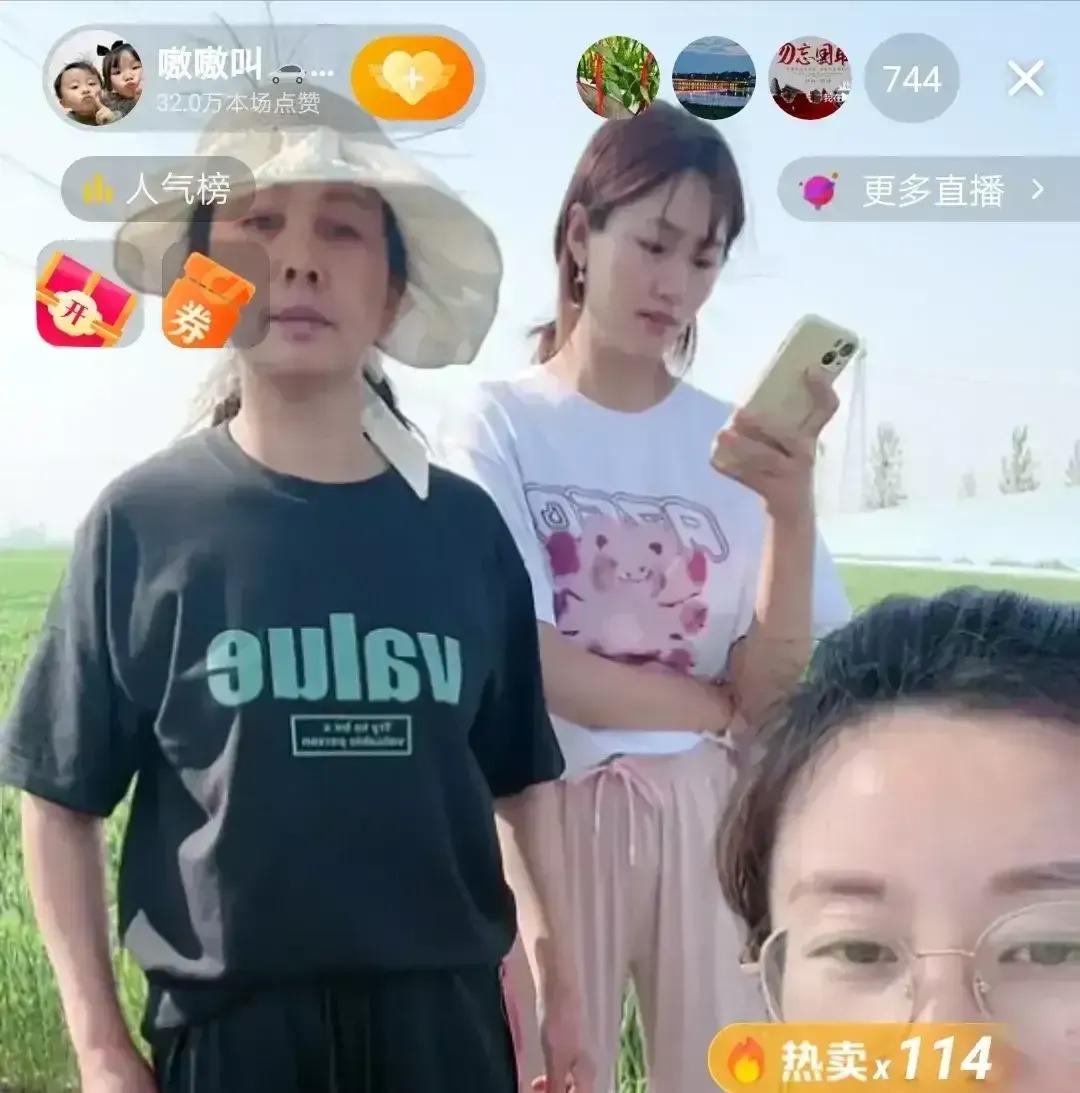这就是不喜欢儿子的下场。
这句话出自于一个五岁的孩子。

一个五岁和孩子能如此清