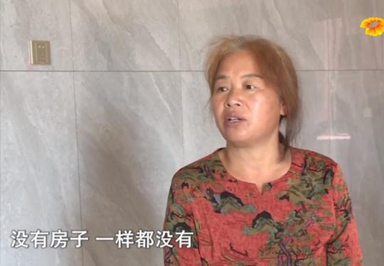 57岁男子恋上34岁单亲妈妈，200万建豪华别墅，患癌妻子哭诉：你这么着急找下家
