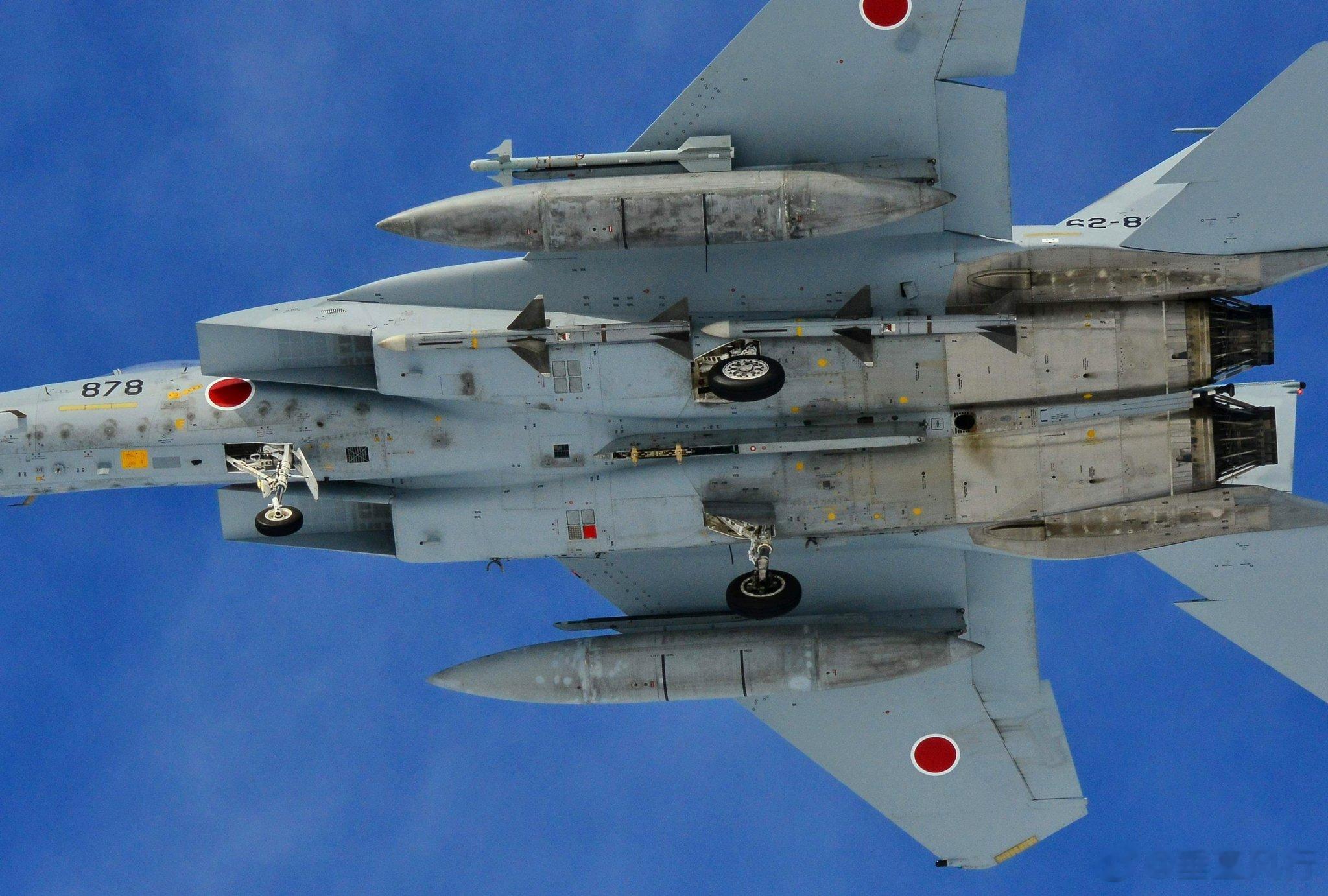 可着一边挂？千岁基地空自62-8878号F-15DJ，AAM-3×1，AIM-7