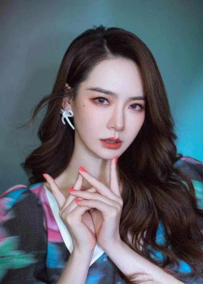 现在造谣都不记成本的吗？
有说林俊杰疑似对女网友冷暴力，故意抹黑的，结果人家不理
