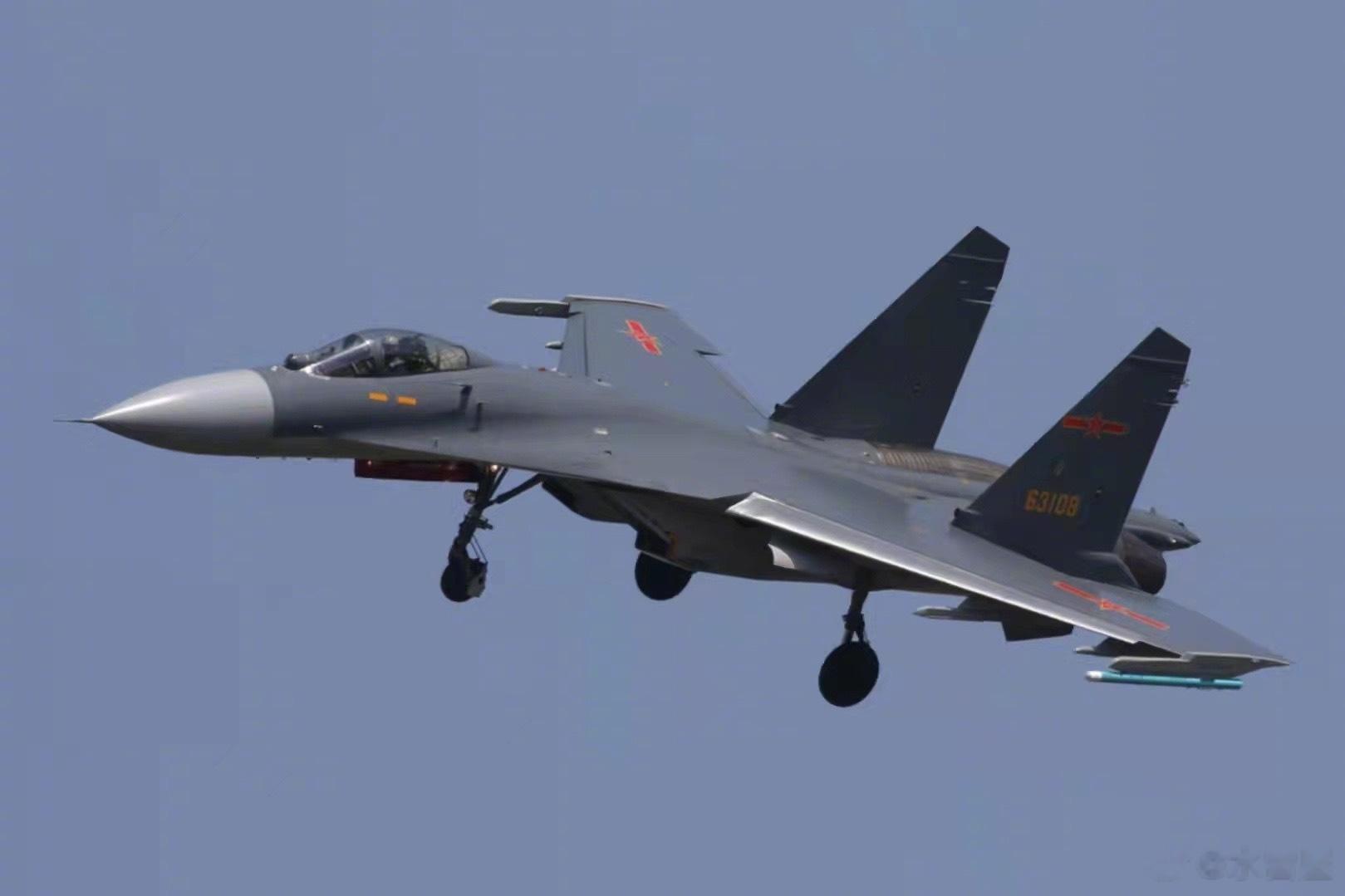 中部战区空军航空兵某旅 歼-11BG 63108号机 ​​​