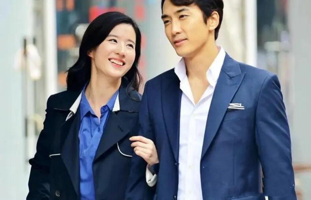 据说这么多年来，刘亦菲唯一公开的男朋友就是宋承宪，俩人彼此深爱，虽然有一定年龄差