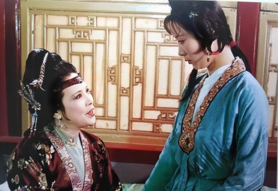 #红楼梦[超话]#【王熙凤与邢夫人的婆媳关系】王熙凤对“正经婆婆”邢夫人并没有不
