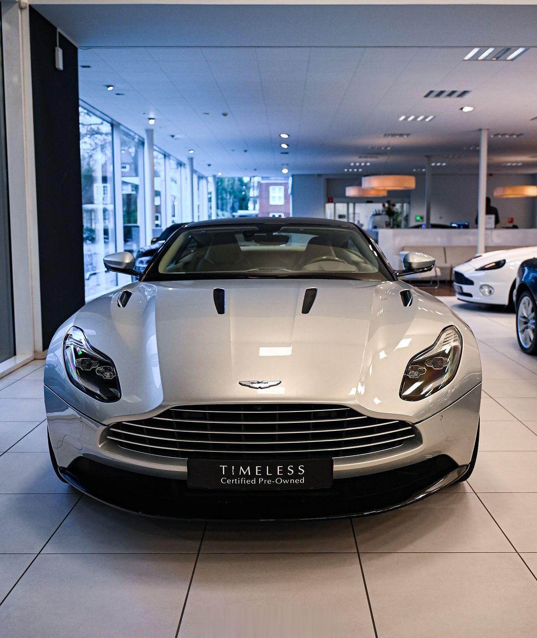 Aston Martin DB