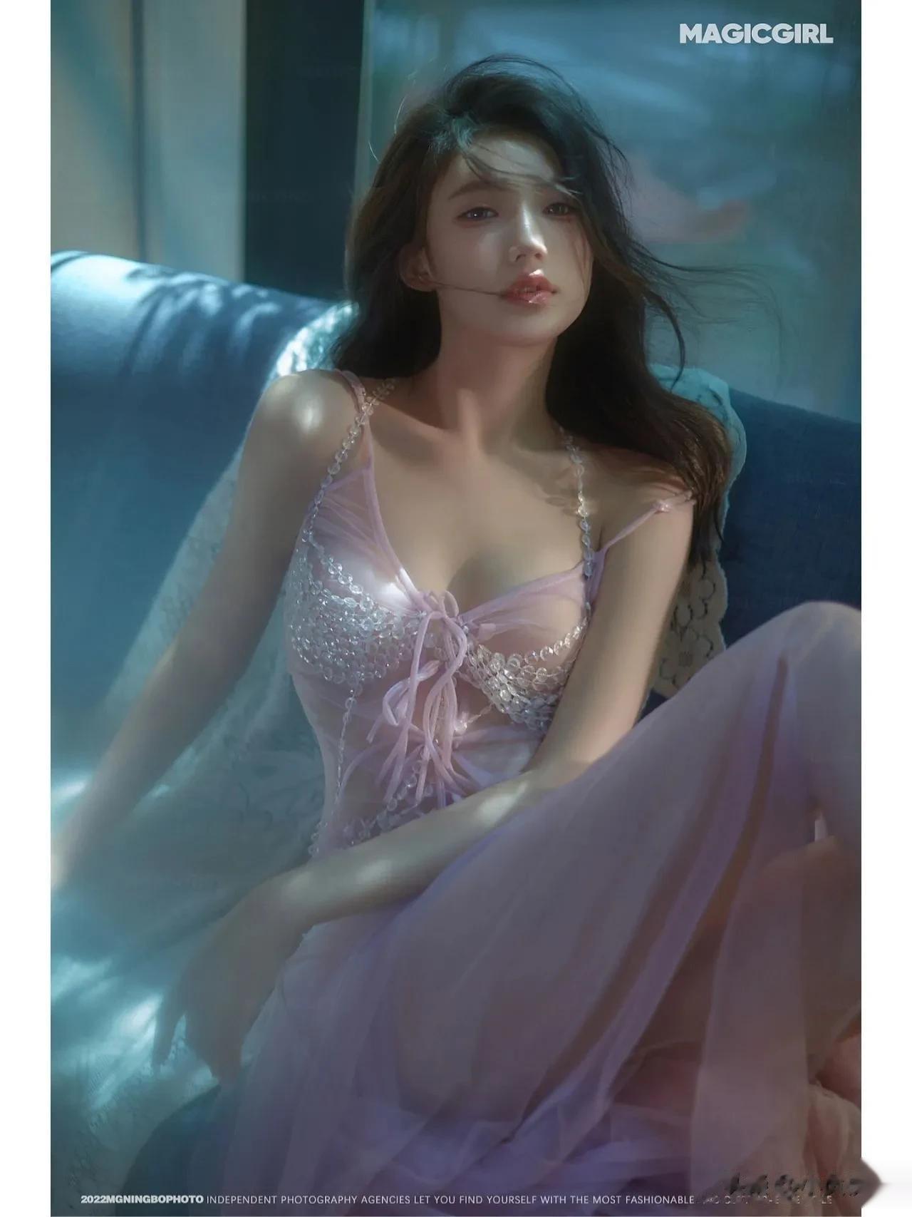 一晃又一秋 🍂|||氛围感拿捏 少女的纯欲天花板
	 