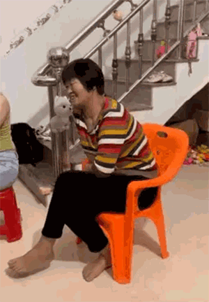 图1 据说她们都单身，媒婆都忙不过来了
图2 这样最后都能站得起来，也算是医学奇