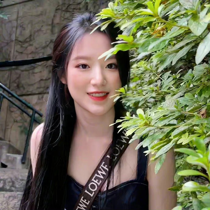  乖乖 当我们各自都不愿意让步时 爱与不爱就没什么意义了 ​​​