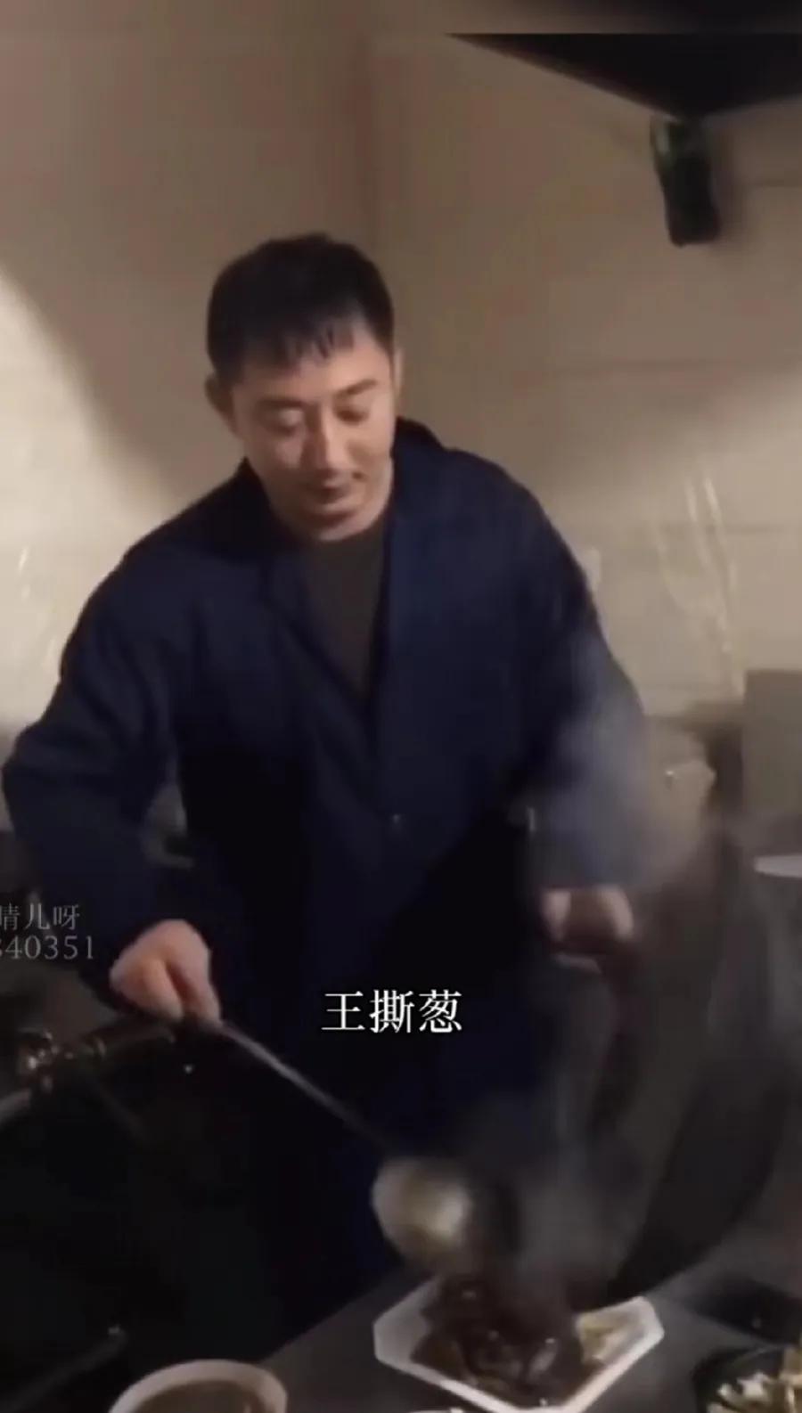 不得不说，中国好大，撞脸明星的素人太多了，可以说是以假乱真，不信来看看。