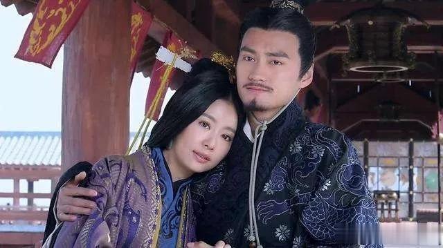 刘秀和阴丽华相识的时候，两人的关系是典型的“女强男弱”。没想到短短几年后，刘秀实
