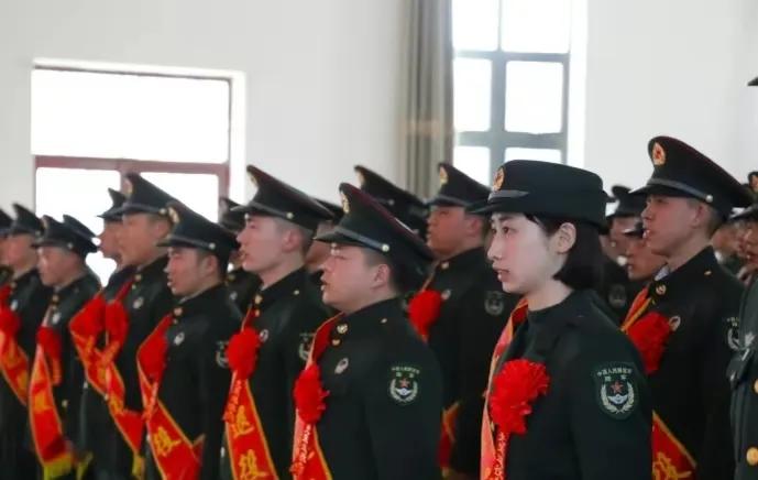 阳春三月，2021年首批春季入伍的义务兵满服役期，不少战士即将脱下军装、退伍返乡