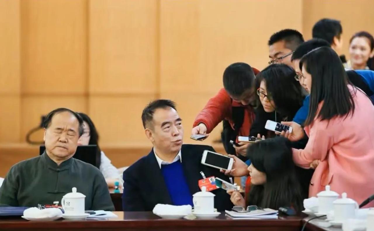 流量由不得大众主宰，大众就会去娱乐它。恶俗烂梗的本质，是大众对资本的对抗。

无