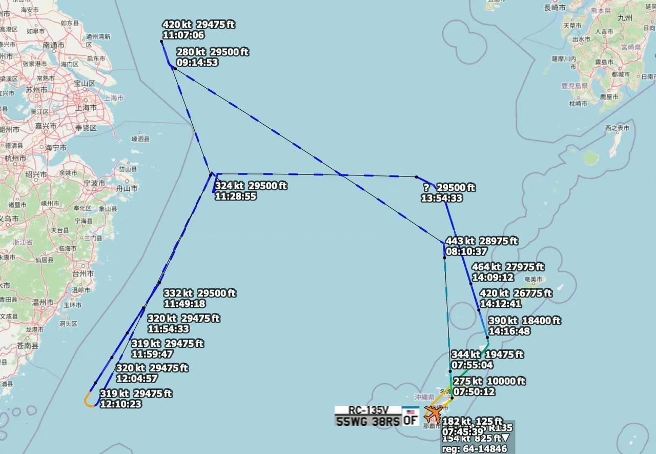 今天下午美军RC-135战略侦