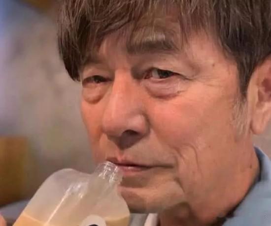 当你喜欢的偶像变老了，周杰伦依旧那么酷，网友：最后一位认不出
随着现在科技的发展