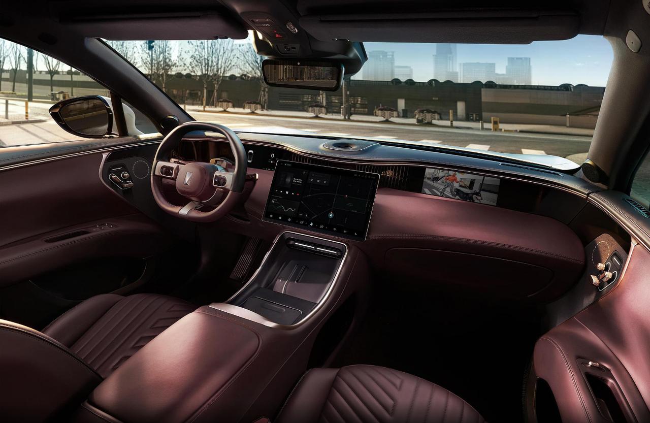 很多没有竞争力的国内车企会关停并转，实际上确实是这样，众泰，力帆，华泰，银翔……