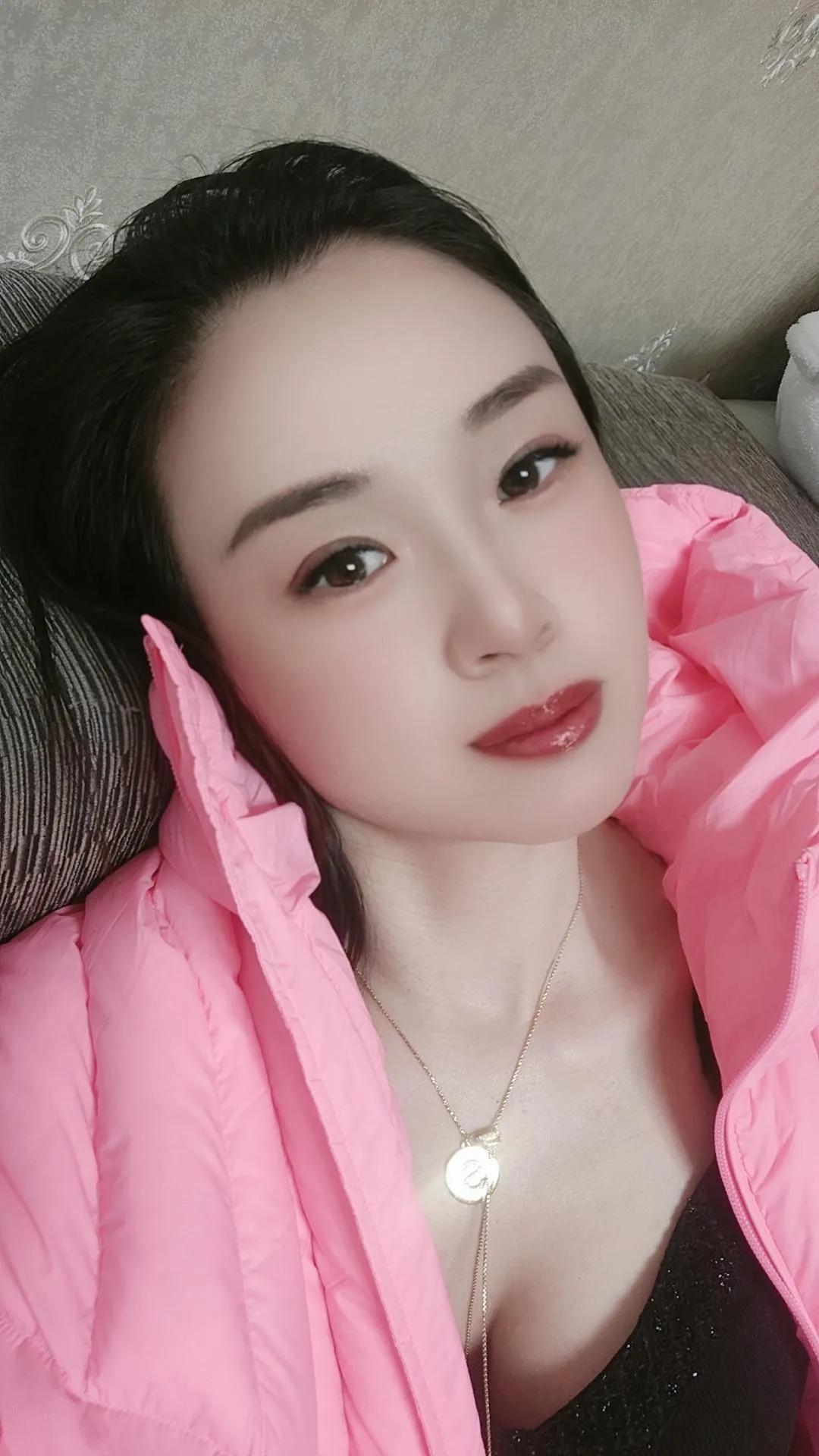 超过五十岁以上的男人，劝你们千万不要随便尝试和那种二十多岁的女孩子谈情说爱，因为