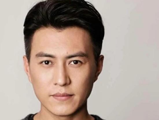 曾经演过同一部电视剧的他们，靳东跻身一线，而她就快查无此人了
娱乐圈就是一个更新