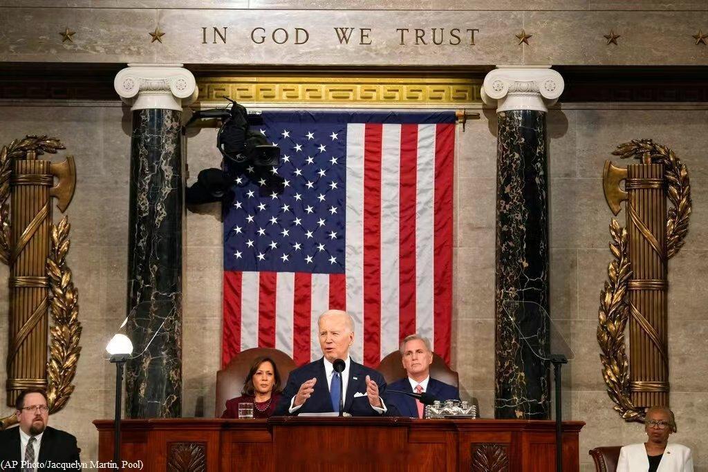 #v光深评# 上个世纪初伍德罗•威尔逊时期，美国开始建立国情咨文制度。国情咨文在