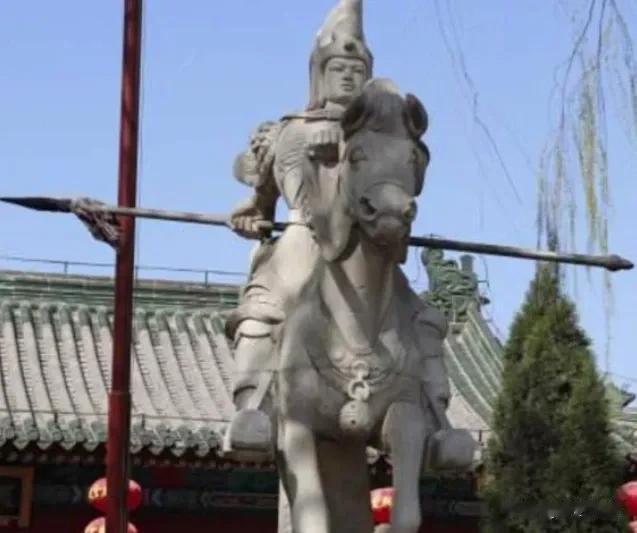 
因为赵云是刘备所选中的忠诚又可靠的贴身及守护其家小的卫士。
既然是卫士，作为主