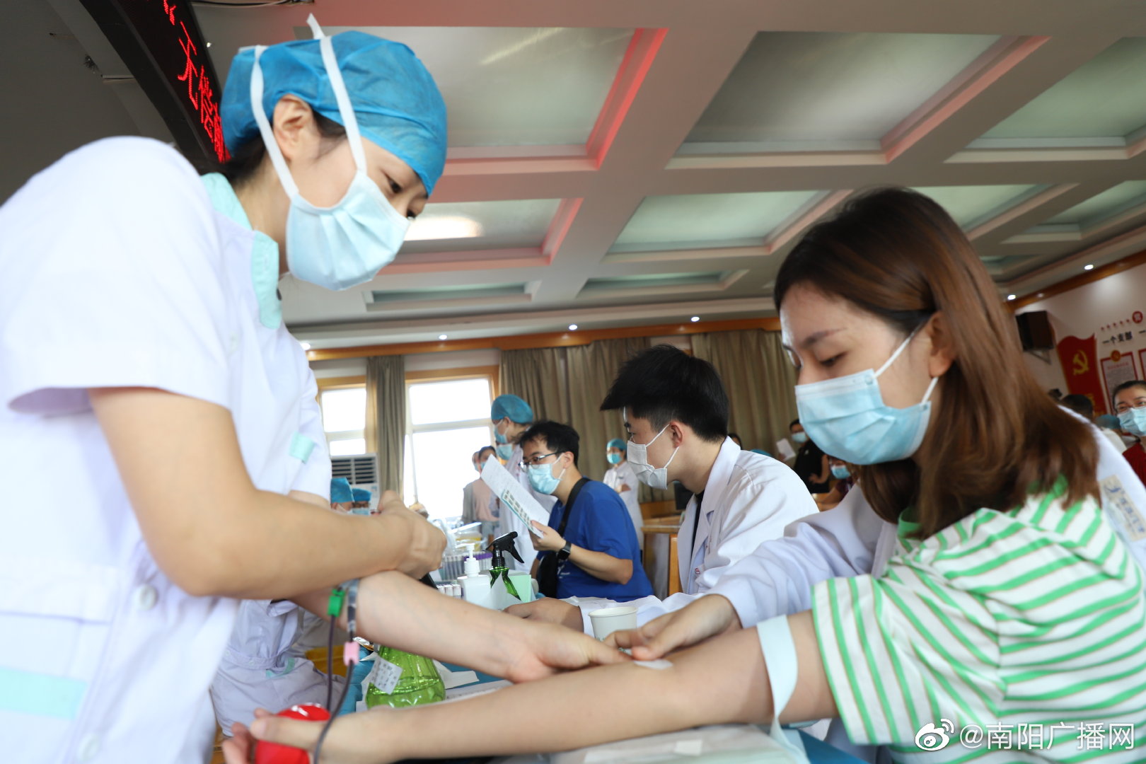 为缓解全市夏季临床用血紧张状况