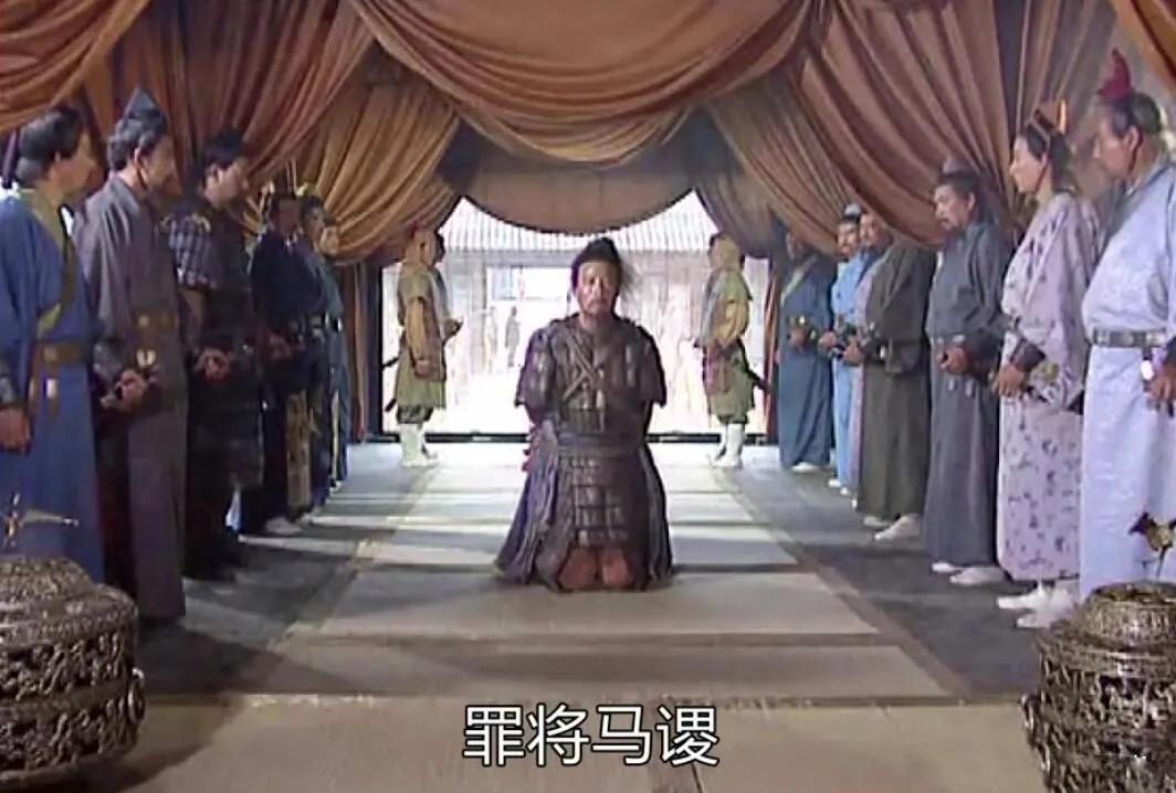  马谡失街亭，让诸葛亮第一次北伐彻底失败，除了撤退回汉中，诸葛亮没有第二个选择，