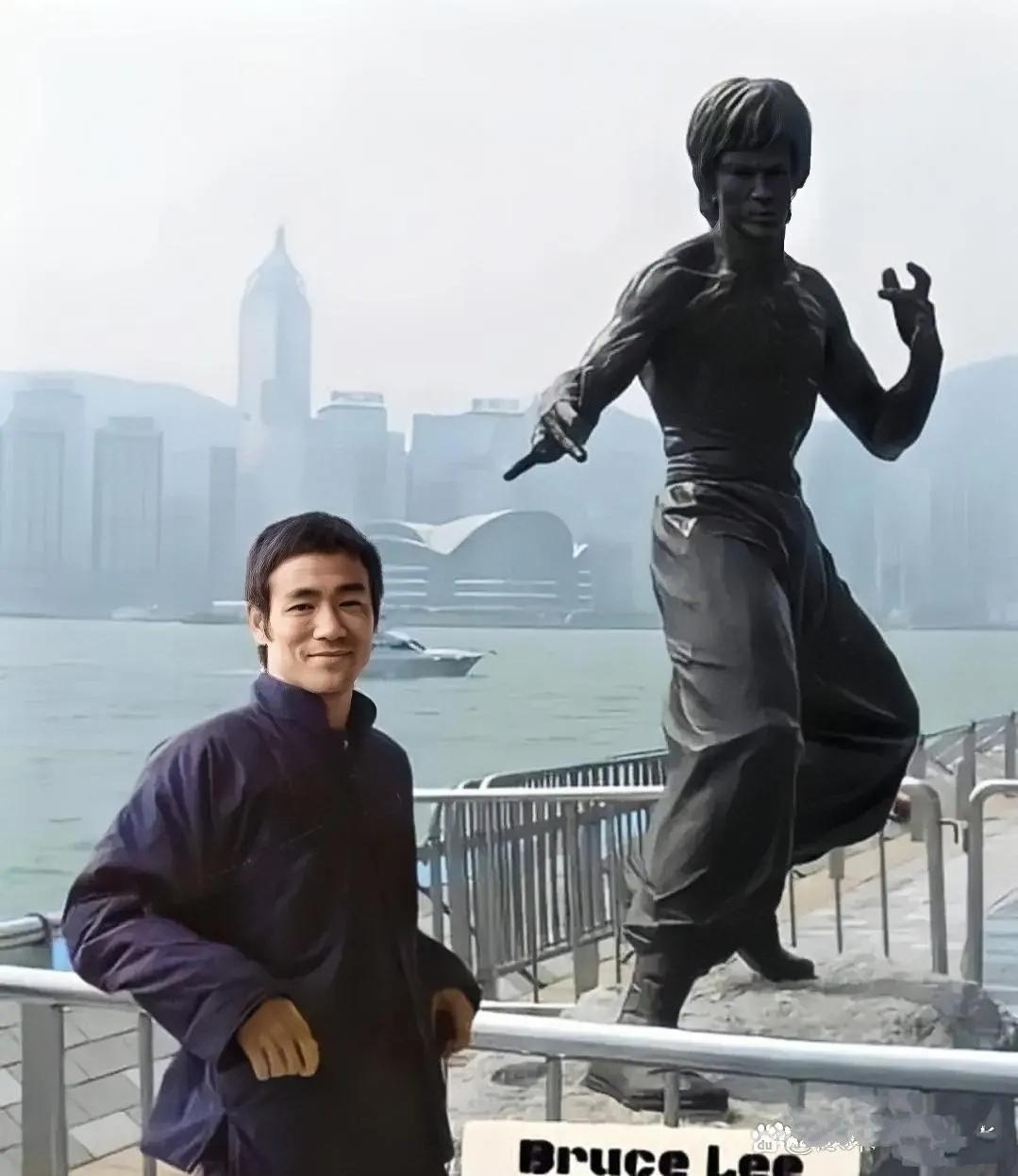 李小龙，将中国功夫推向世界的第一人，他用实际行动告诉世界：中国人不是好惹的！只可