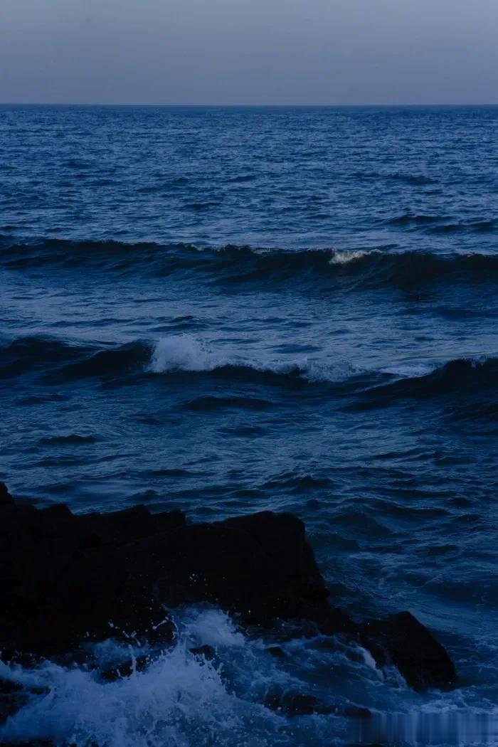 我带你去看海，你在看海，我在看你，你比大海更温柔