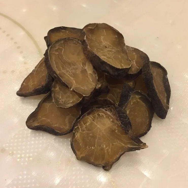 人参和附子，中医急救时常用。但是这两味药都偏于“引阴出阳”，把元气带出来用，有点