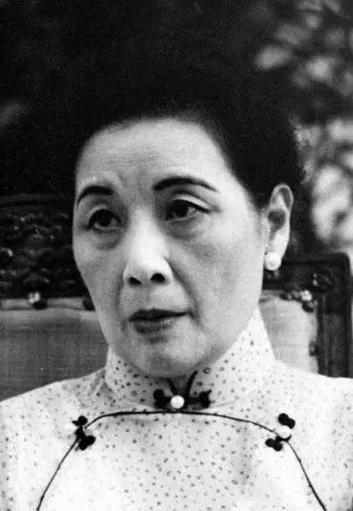 1994年，96岁的宋美龄在随