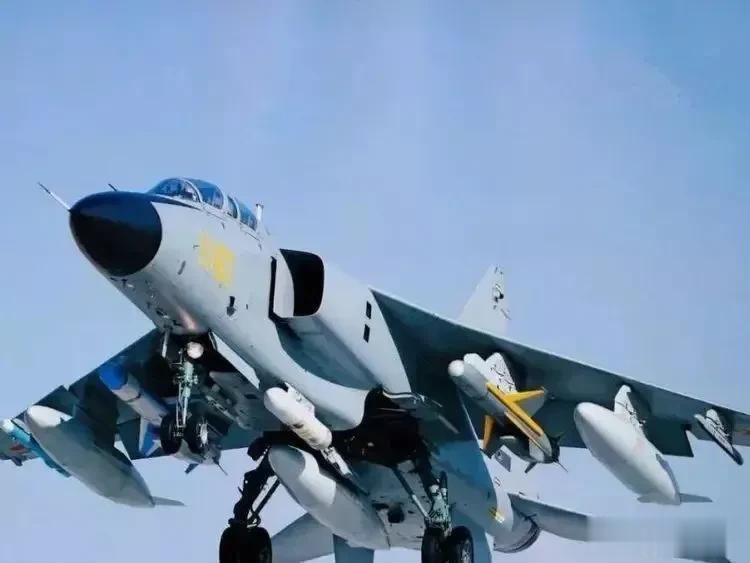 比歼20还快？中国一声不吭造300架王牌战机，美方：瞒过所有人

新中国成立之初