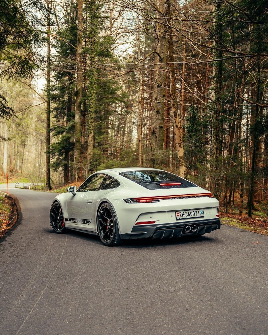 保时捷 911 GT3 Touring ​​​