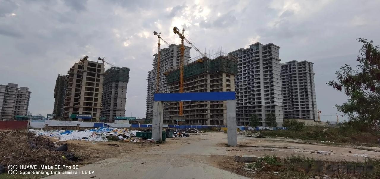 【原创】[行•拍中国-2023-04][广西壮族自治区•北海市银海区•到处＂烂尾