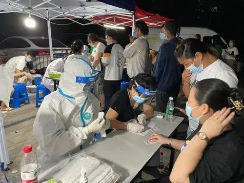 关于这一波的快速放开防控，网上