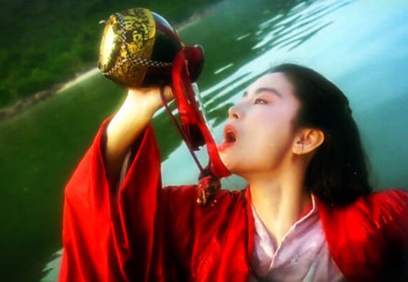 白酒有哪12种香型？你都知道哪些？看完你就懂了
中国的酿酒历史悠久，自元朝至今有