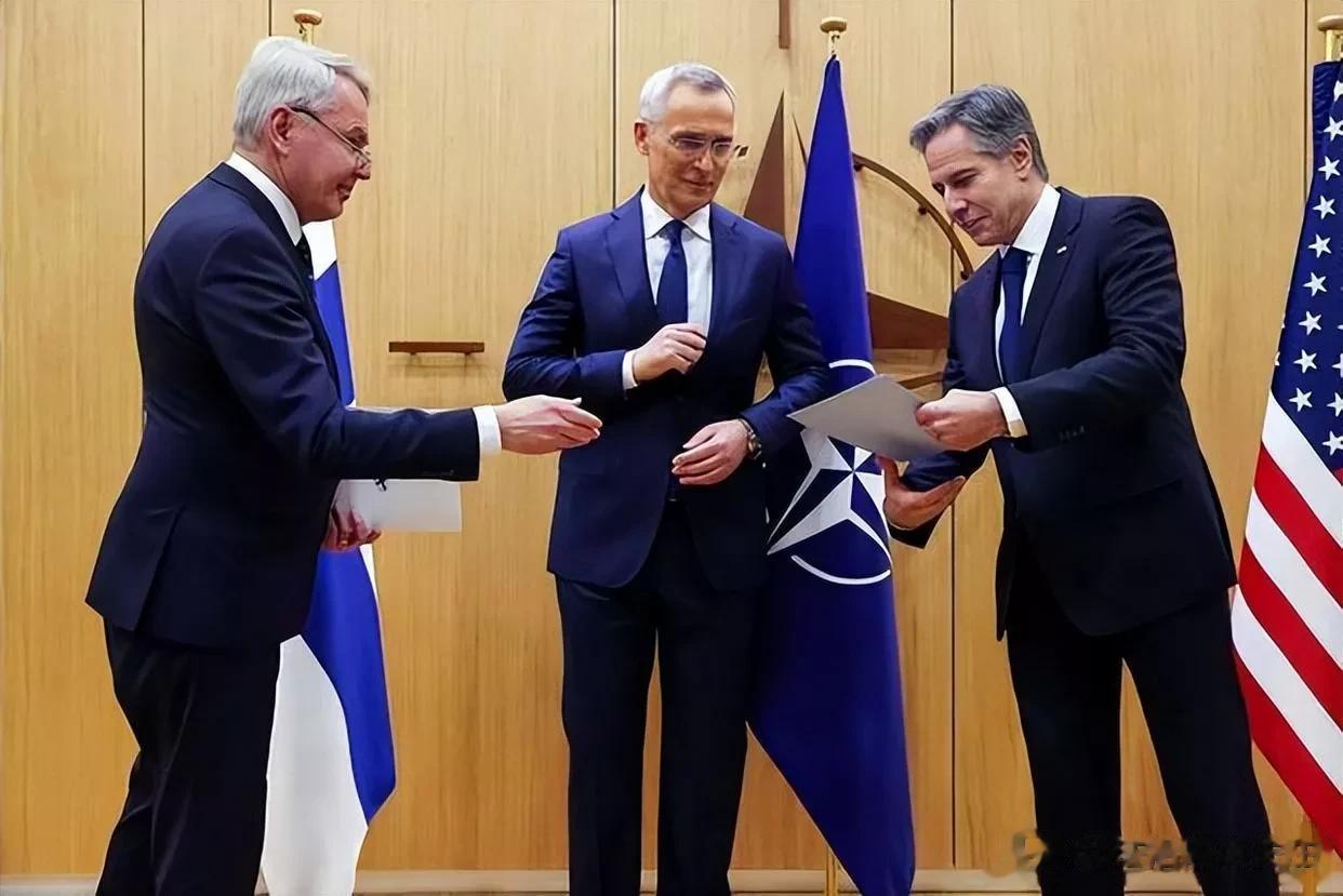 芬兰正式加入北约！俄罗斯表态：将采取措施消除北约隐患

来源:海峡快讯

最近，