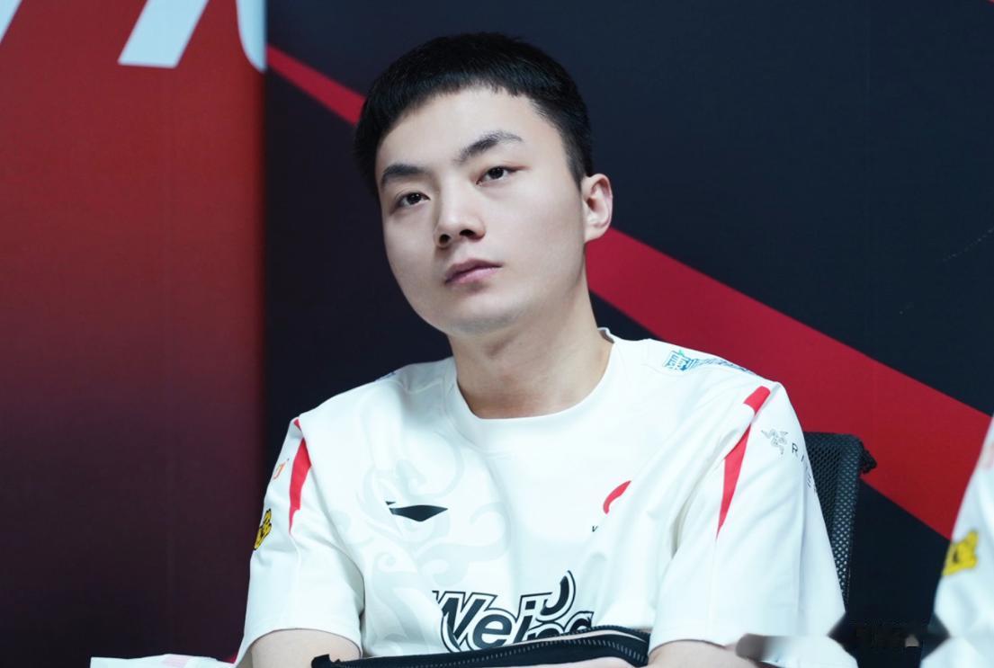 
light赛后采访放话：后面的比赛WBG会全部2-0拿下！
WBG击败OMG后