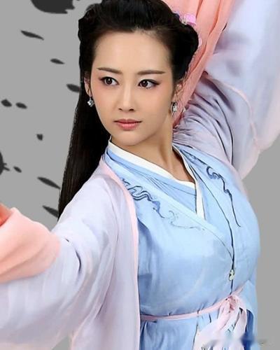 李纯出道多年，霓漫天火了，魏嬿婉火了，最仙的她却被人遗忘！
喜欢李纯的小伙伴大家