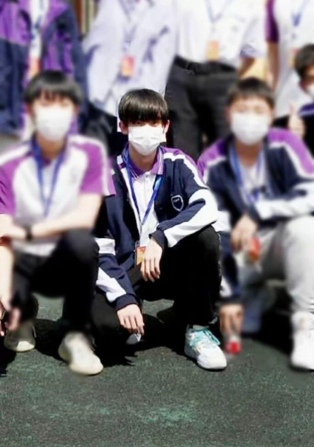 #左航ZH[超话]# zh#左航 绝对舞台掌控者# zh#左航 混血感美颜rap