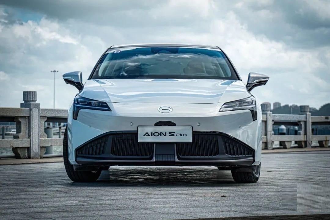 存私房钱是男人必备的一项生！存！技！能！那么，你怎么赚取私房钱呢？
最近，天津某