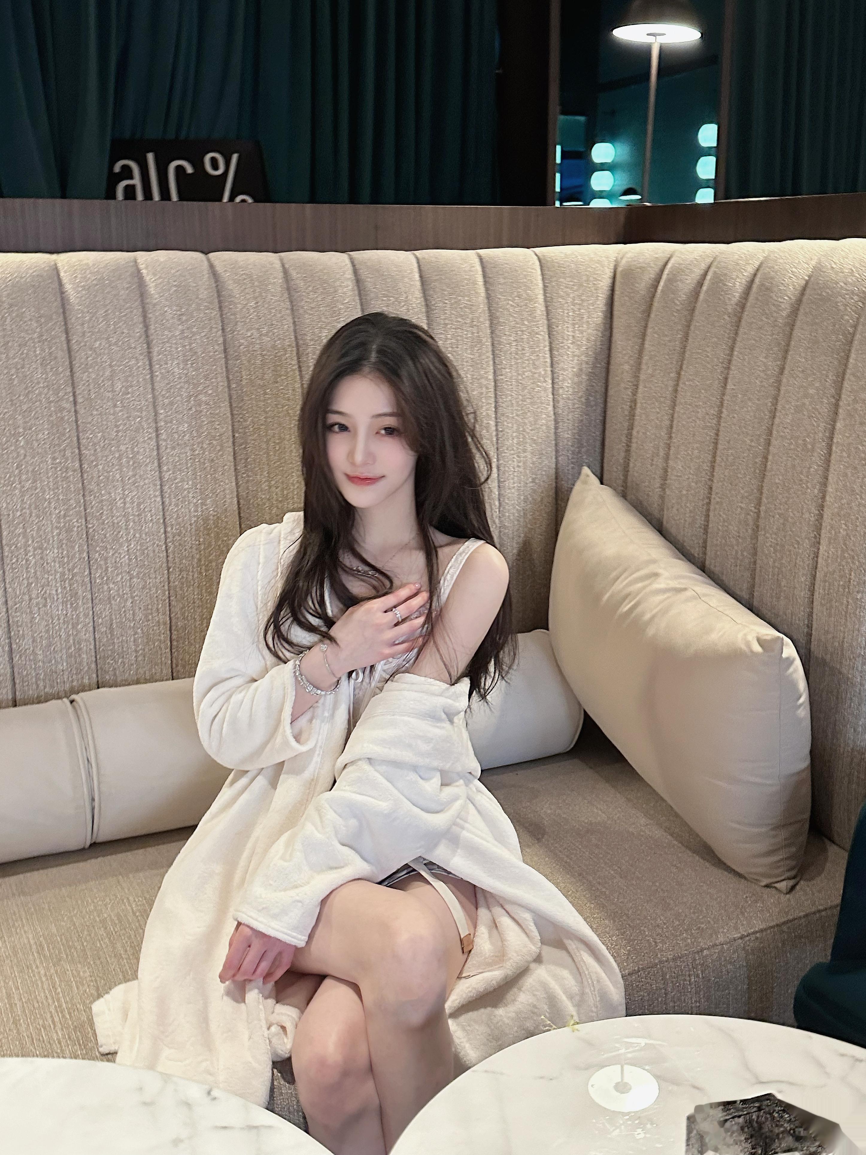 离不开心远一点 离我近一点 ​