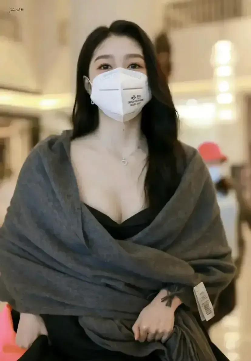 关晓彤这个造型真的是御姐范和女