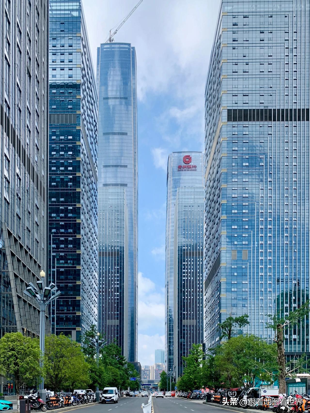 投资拉动经济增长模式的一类失败案例—商务区建设

过去十几年，中国的各级城市开始
